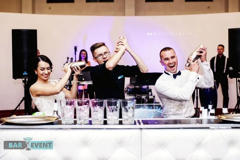 Sztuka miksowania i techniki barmańskie